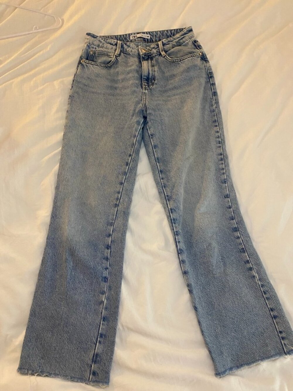 Zara Light Wash Wide Leg Jeans | US 6